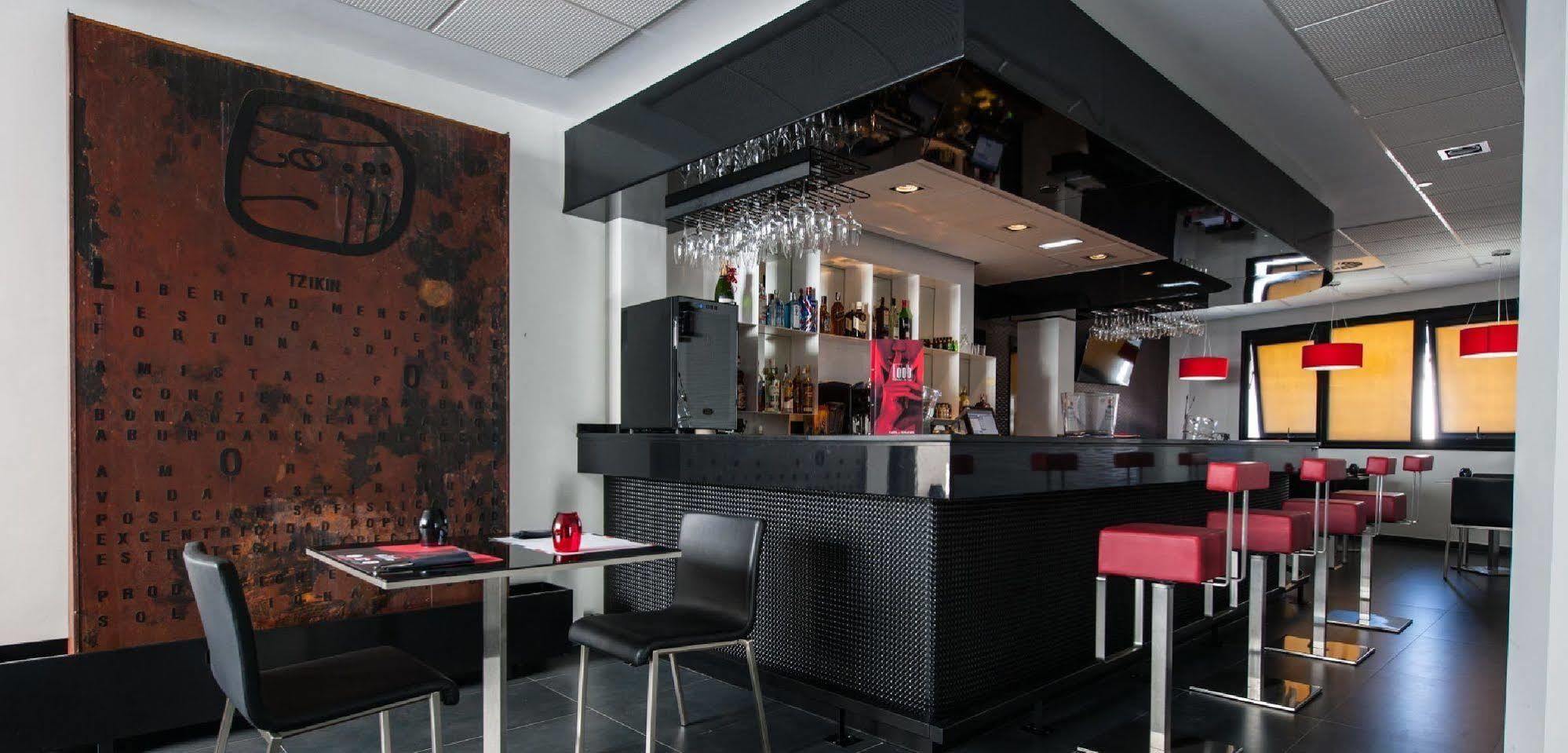 Hotel Loob Madrid (Adults Only) Torrejón de Ardoz Zewnętrze zdjęcie